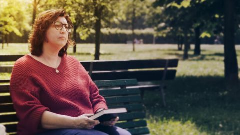 Είναι λυπημένη